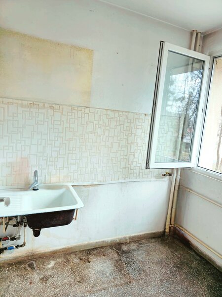 Sector 4, Berceni, v.a.v Pasaj Europa,