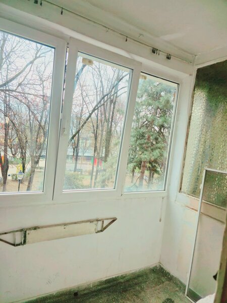 Sector 4, Berceni, v.a.v Pasaj Europa,